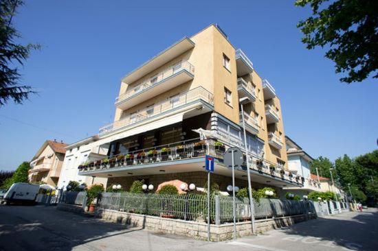 Hotel Luca Rimini Extérieur photo