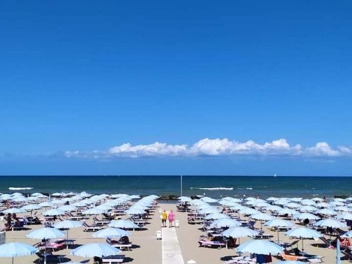 Hotel Luca Rimini Extérieur photo