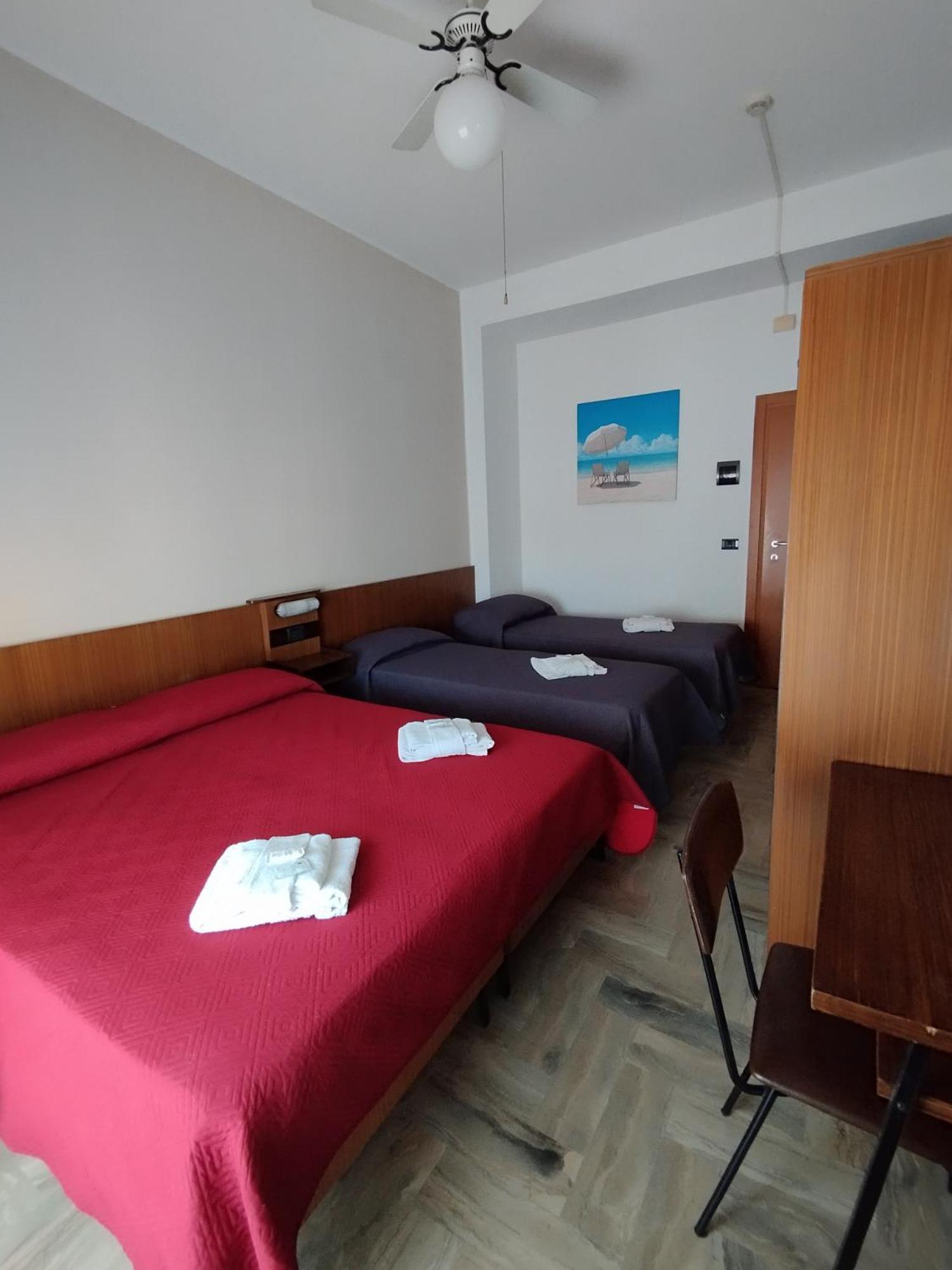 Hotel Luca Rimini Extérieur photo