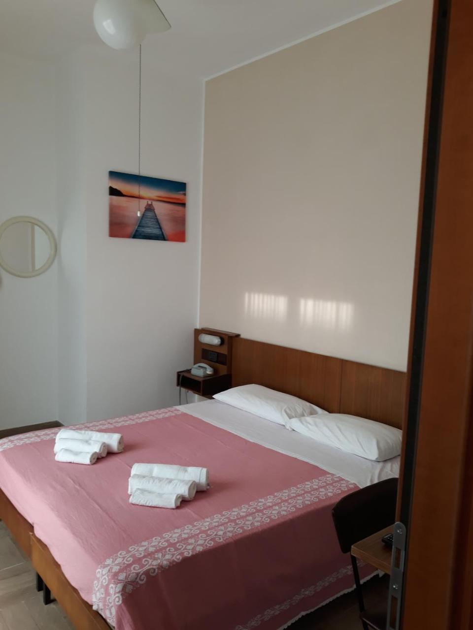 Hotel Luca Rimini Extérieur photo