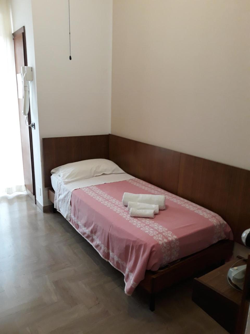 Hotel Luca Rimini Extérieur photo